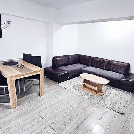 Apartament Dem Radulescu 3 Camere! Râmnicu Vâlcea 外观 照片