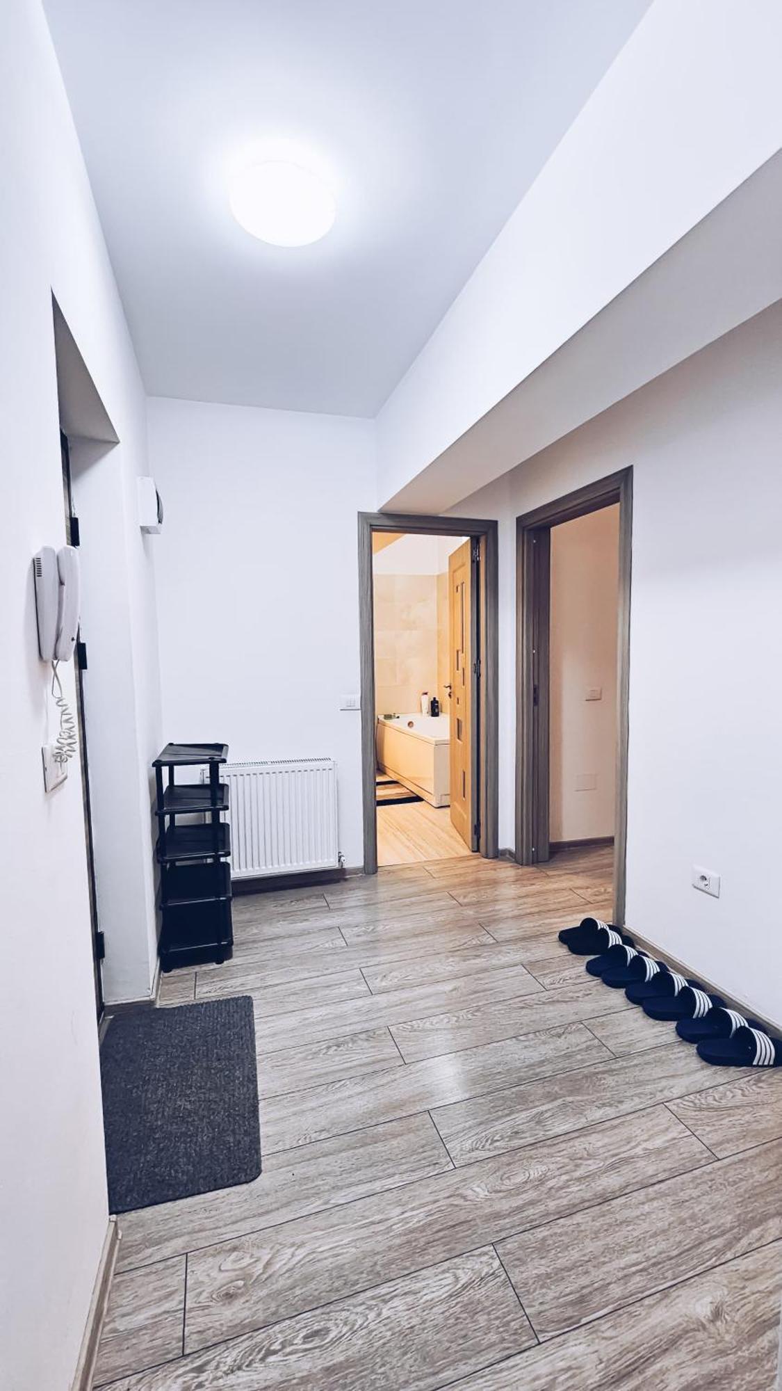 Apartament Dem Radulescu 3 Camere! Râmnicu Vâlcea 外观 照片